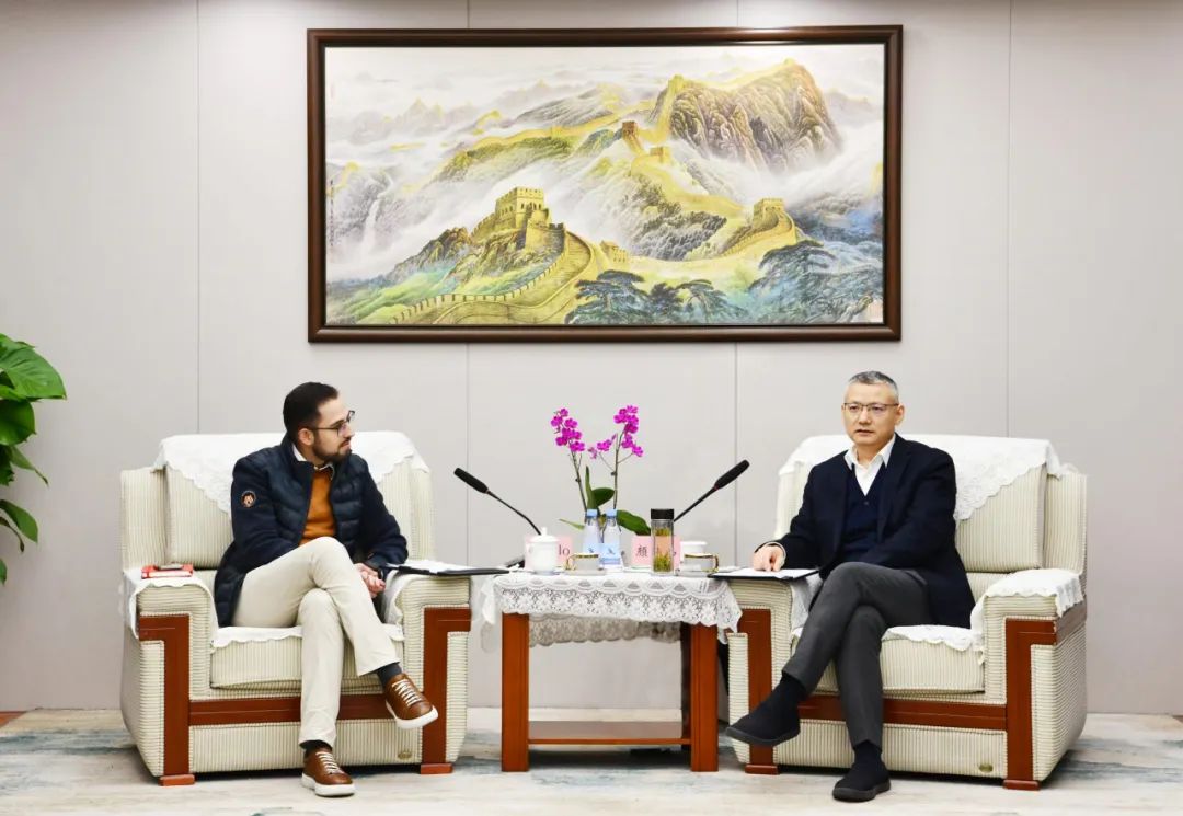 &#21326;&#20159;&#24179;&#21488;&#95;&#21326;&#20159;&#40;&#20013;&#22269;&#41;