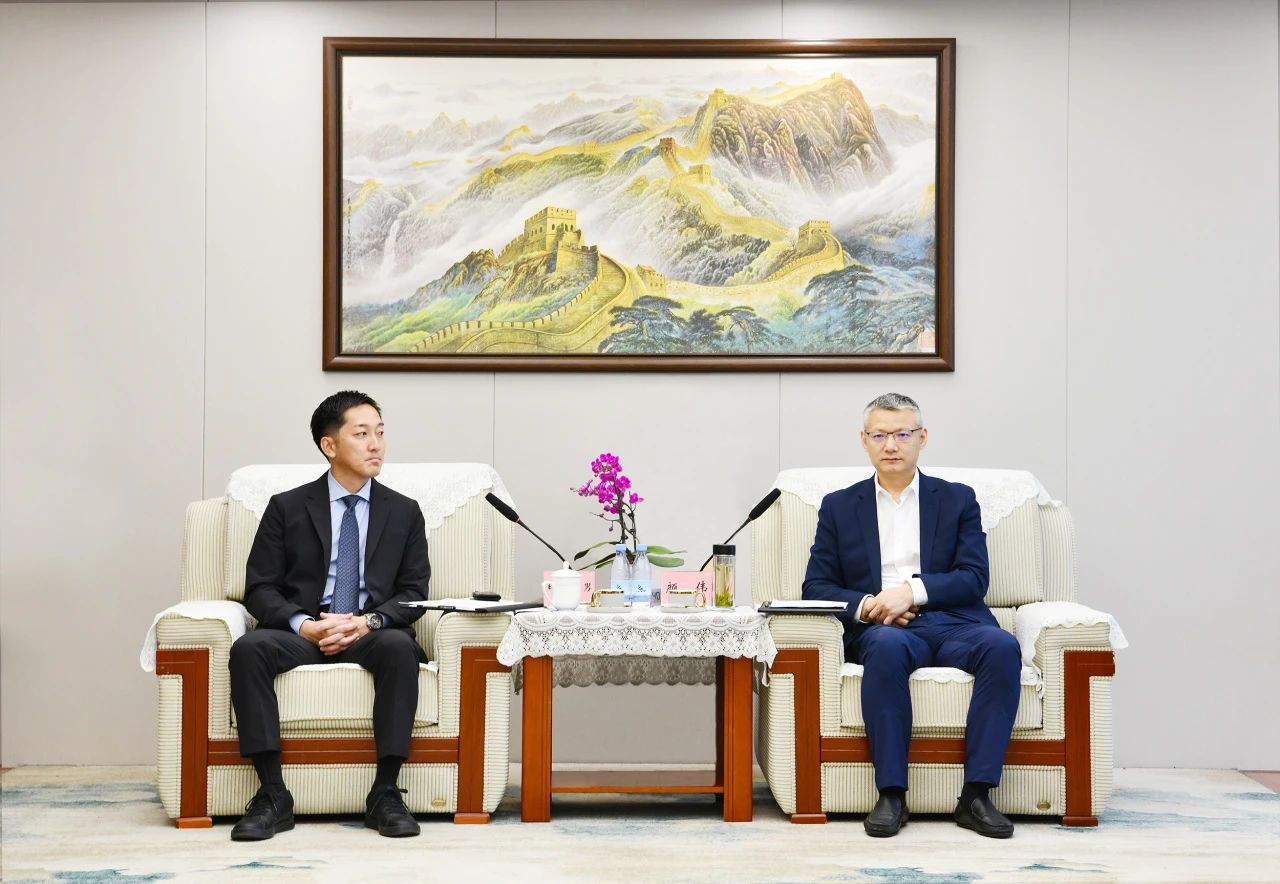 &#21326;&#20159;&#24179;&#21488;&#95;&#21326;&#20159;&#40;&#20013;&#22269;&#41;